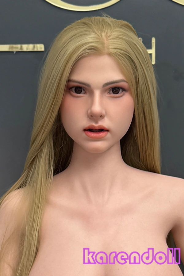 人妻 ラブドール Heidi セクシー