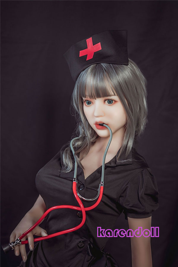芽衣子 Bezlya 