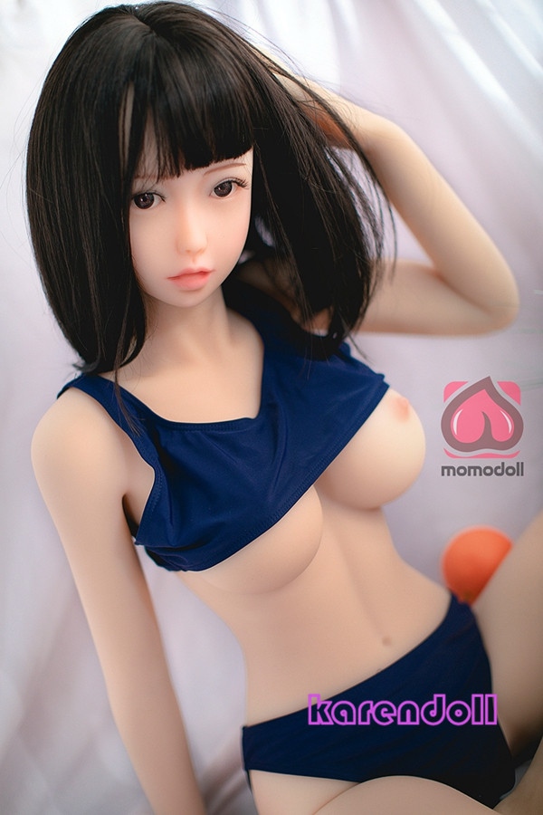 MOMODOLL 真奈美