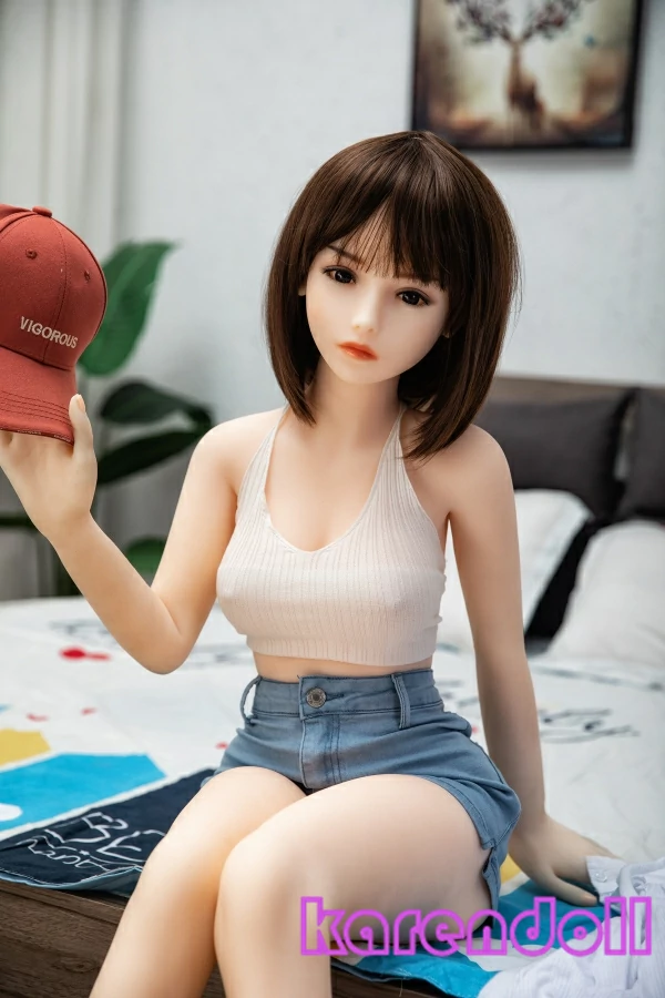 小胸ラブドール咲茉