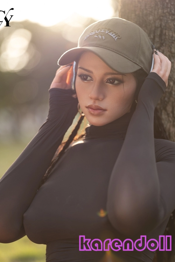Amber おしゃれ 人形 美乳