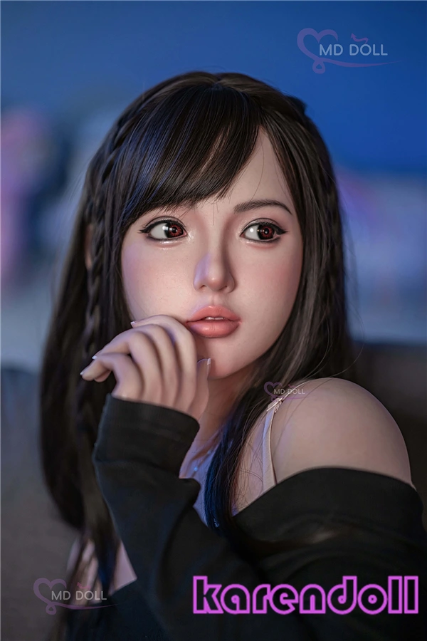 Doreen アイドル 人形 若さ溢れる