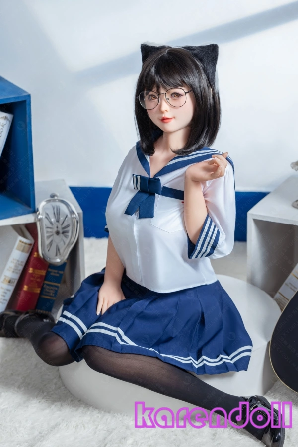 Tina 彼女 ラブドール 制服