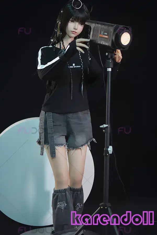 小璐 モデル系 ラブドール ルーズソックス