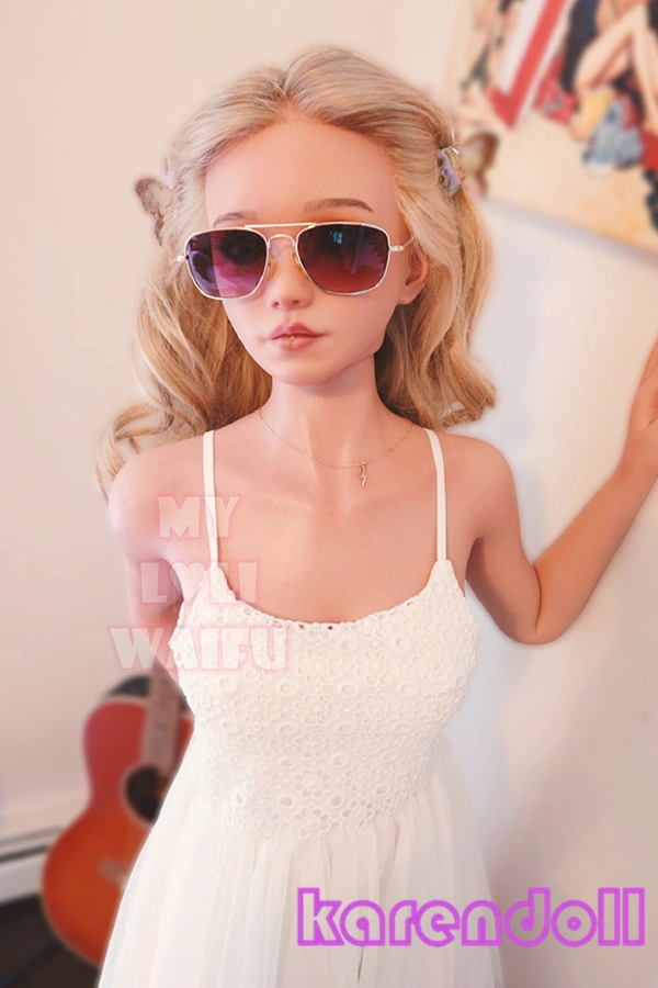 Tina 若さ溢れる 綺麗系 ドール