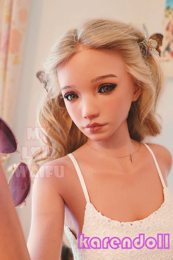 ラブドール 美しい Tina 若さ溢れる