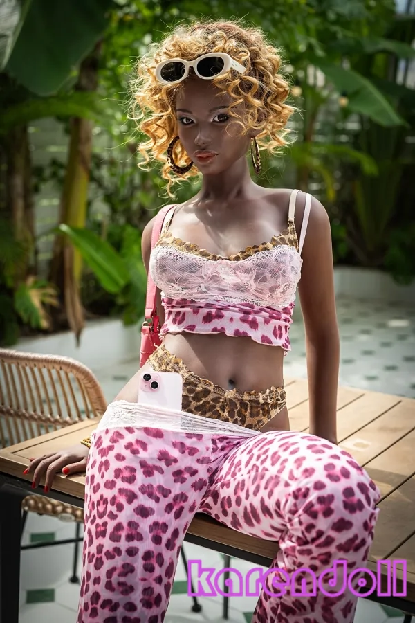 アイドル ラブドール Takiyah 若さ