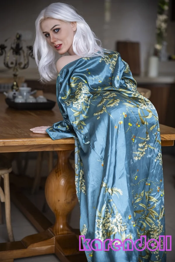 Lidiya 年上 綺麗系 ドール