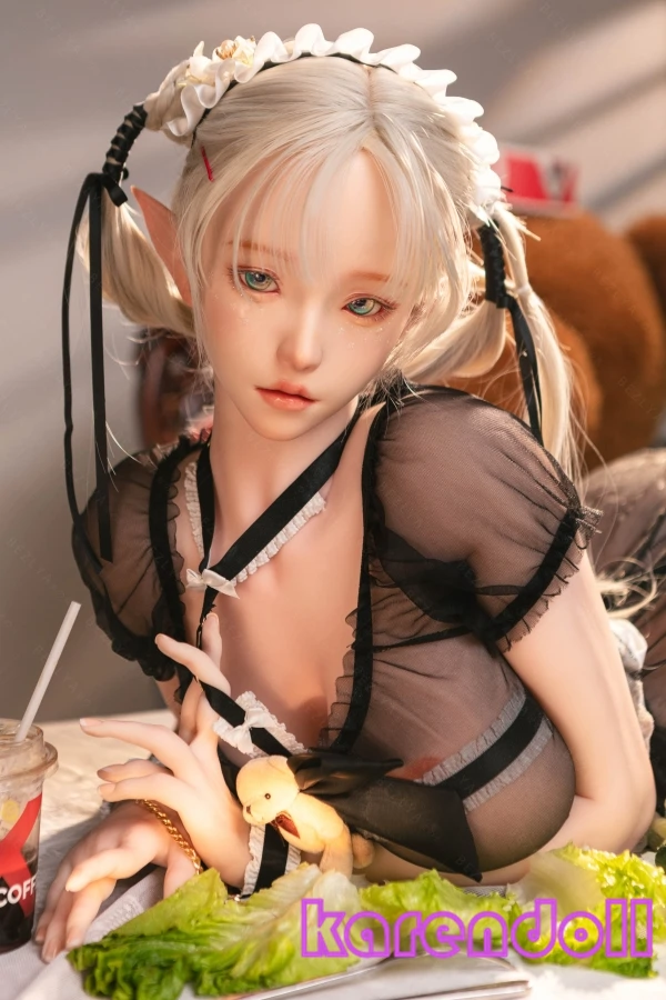 卡利亚ULTRA 大胆 細腰 ドール