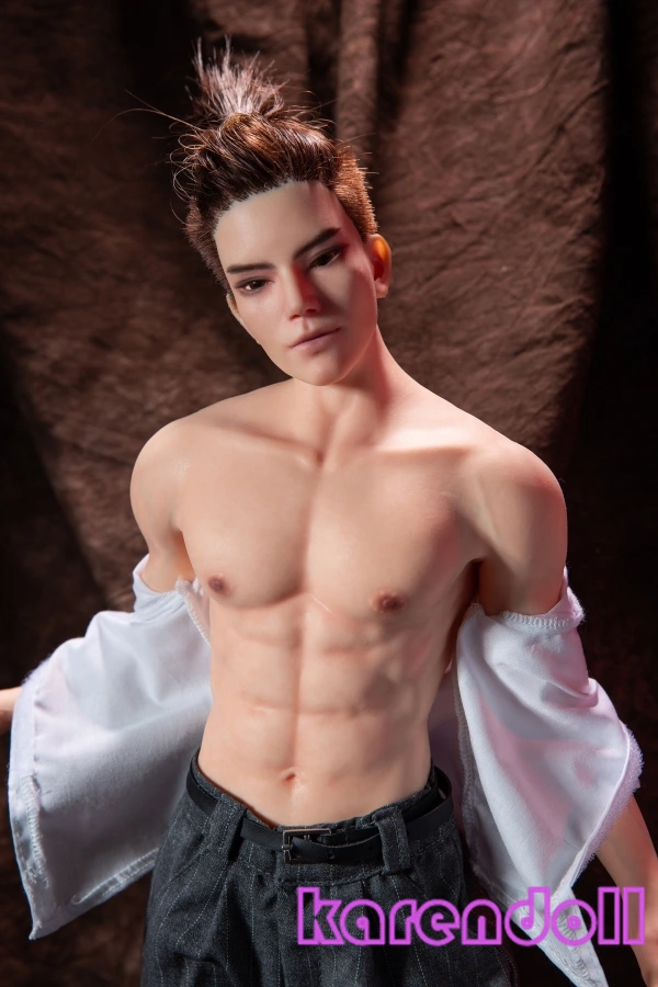 延枭 ラブドール 男 彫りが深い