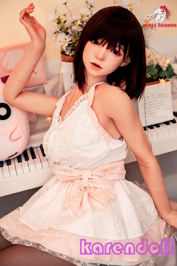 人妻 ラブドール 美 女性らしい