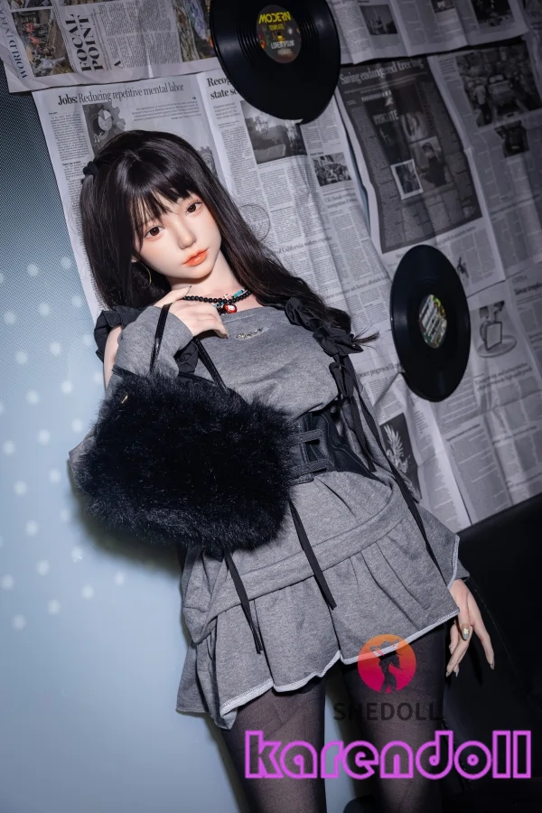 芷沅 映える 細腰 ラブドール