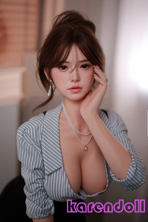 灿十二 モデル 女性らしい ドール