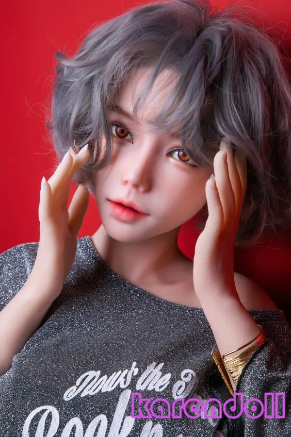 知瑶 細腰 ラブドール 美しさ