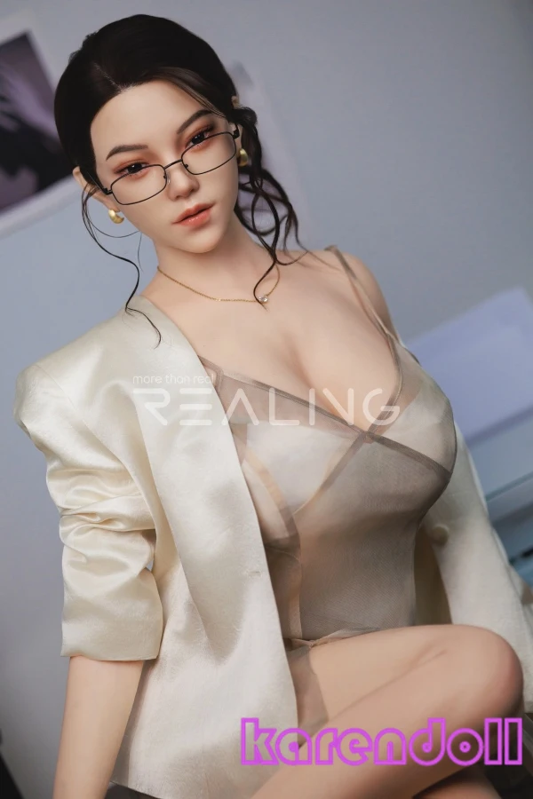 h カップ 熟女 晴悠