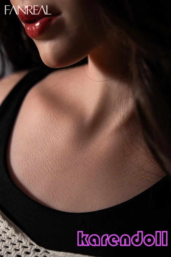 熟女ラブドール Gina 