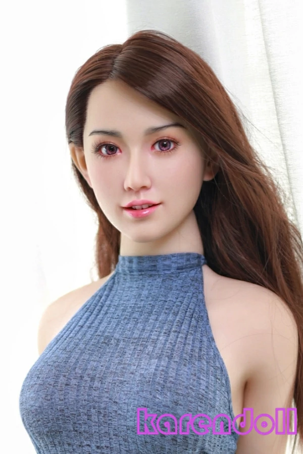 中華女優 リアル 人形