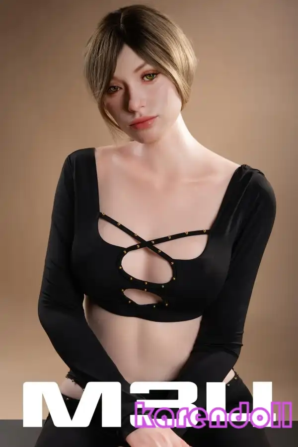 Ann 綺麗系 ラブドール 女性らしい