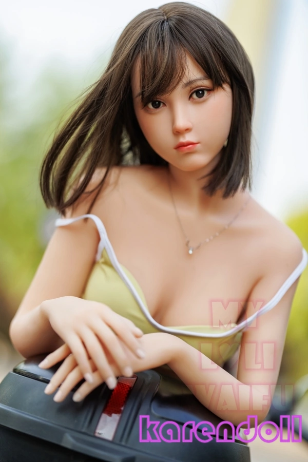 綺麗系 ラブドール 奈央 気高く