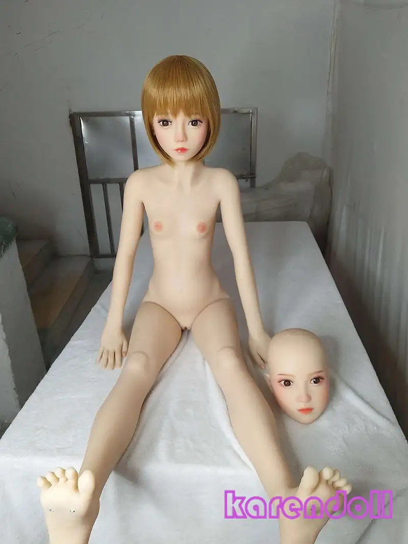 貧乳セックス人形