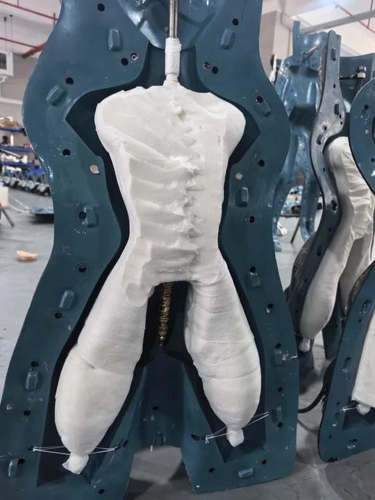 軽量化ラブドール用の金型