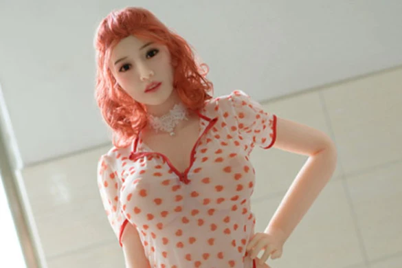 ピンク髪 ラブドール 美知子