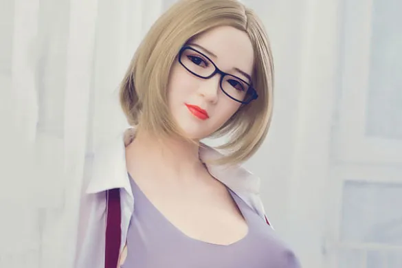 郁乃さん サラリーマンラブドール