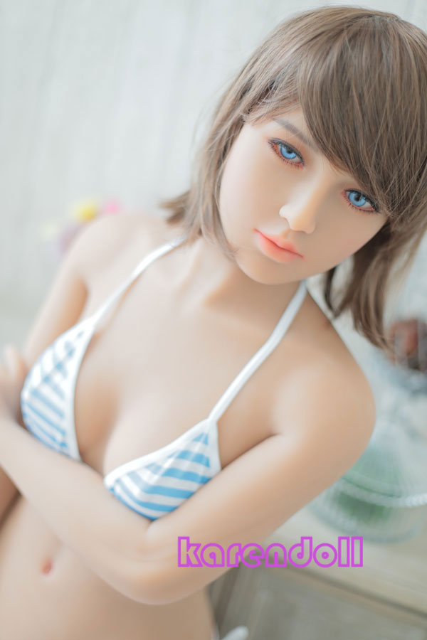 ラブドール 熟女 美しい