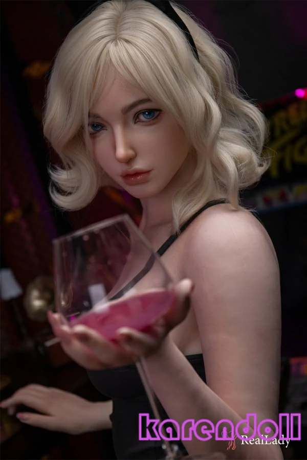 ラブドール 熟女 美しい