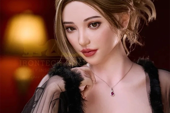 Irontech doll S39 Layla