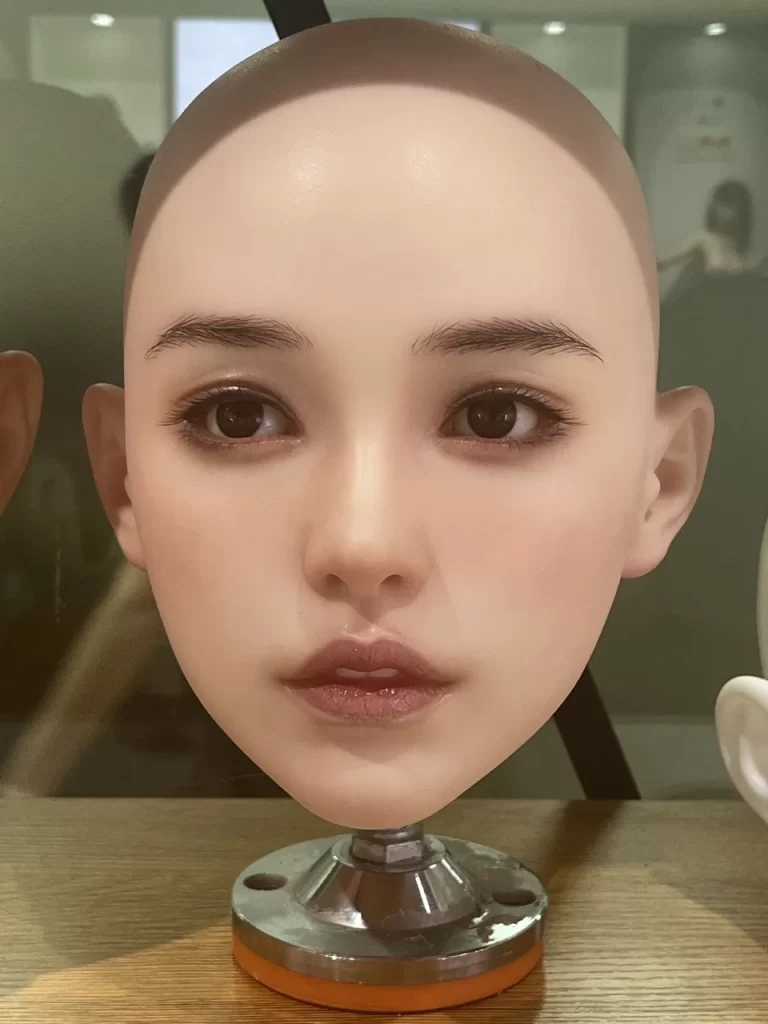 irontech-doll