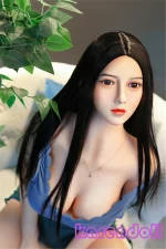 長髪ラブドール加奈