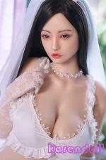 HR Doll R12 Bess